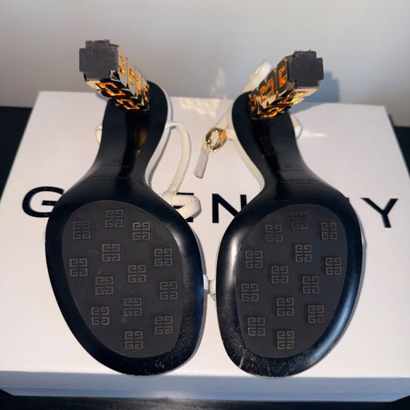 Givenchy G Cube Sandals Ivory - Picture 5 of 6